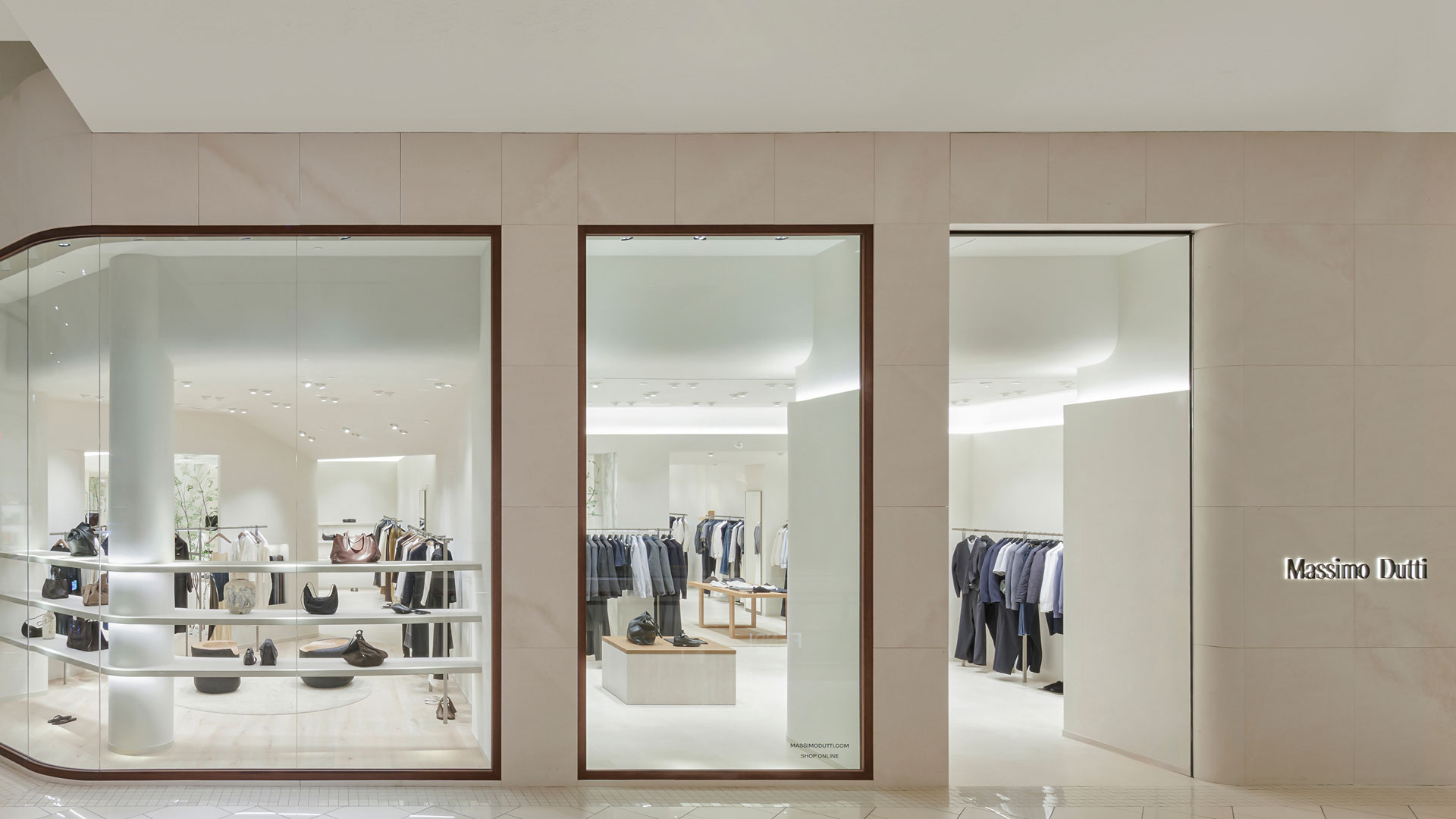 Gallery Massimo Dutti Shop AM